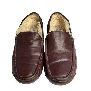 UGG men Ascot brown leather Sherpa loafer driving slipper size 11 rubber sole